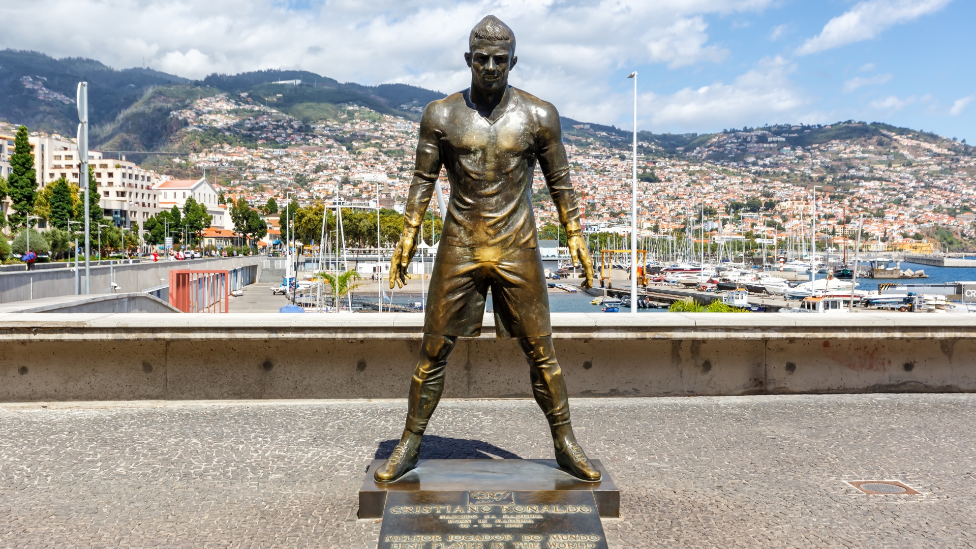 Cristiano Ronaldo Statue